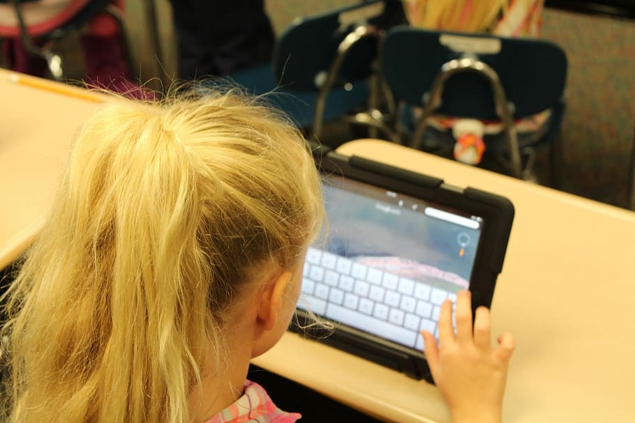 blonde haired girl using black tablet computer, ipad, learning HD wallpaper