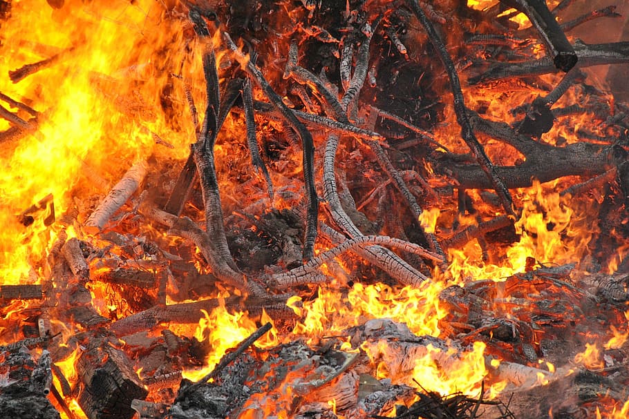 fire, bonfire, flame, smoke, burn, sparks, fiery, flammable HD wallpaper