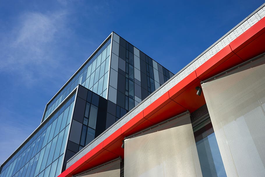 architectural photography of building, gray and black glass building HD wallpaper