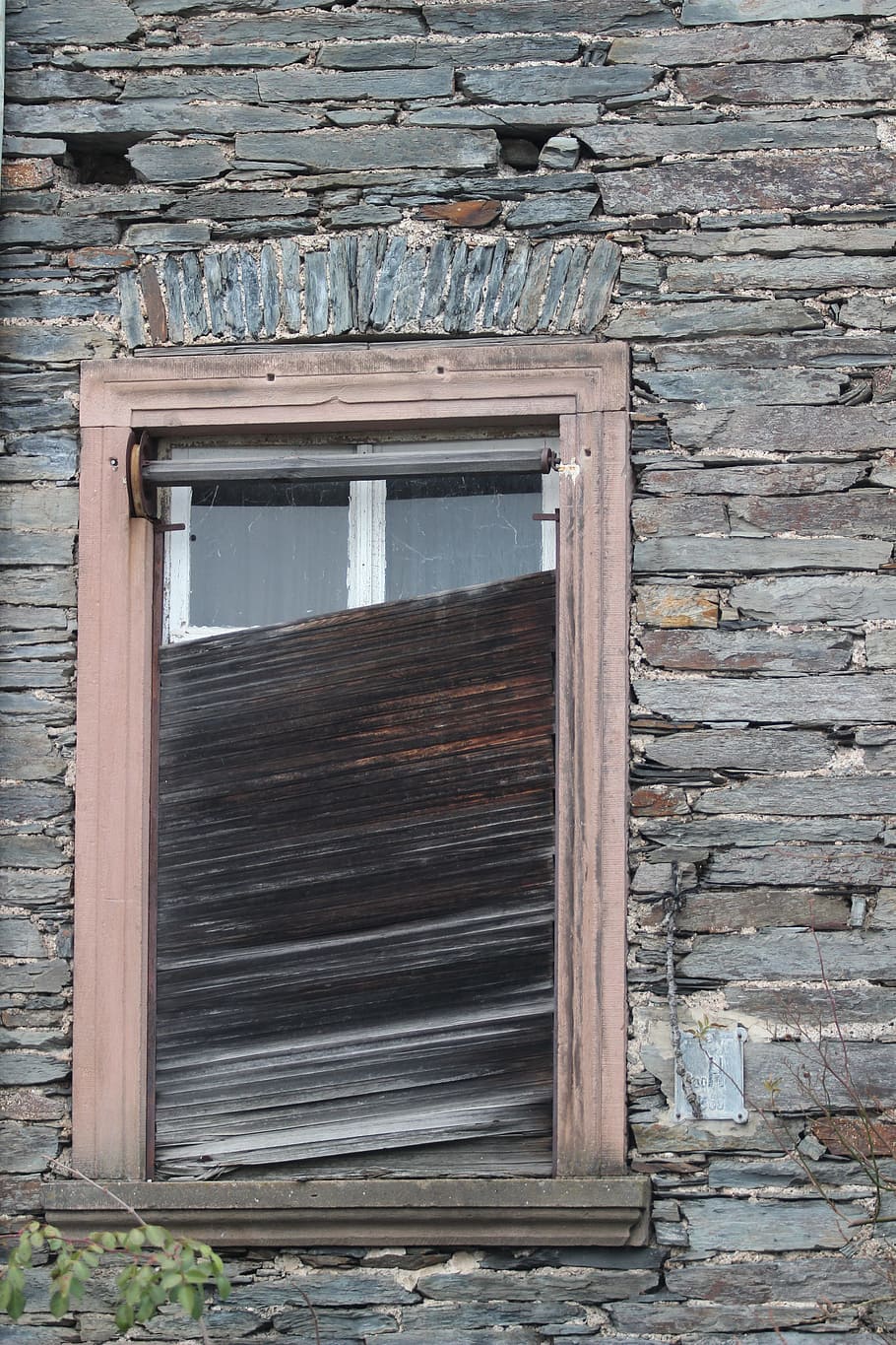 Shutters, Defect, Window, Quarry, Stone, quarry stone, ruin HD wallpaper