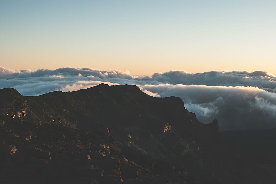 aerial photo of mountain with sea of clouds, mountains, white HD wallpaper