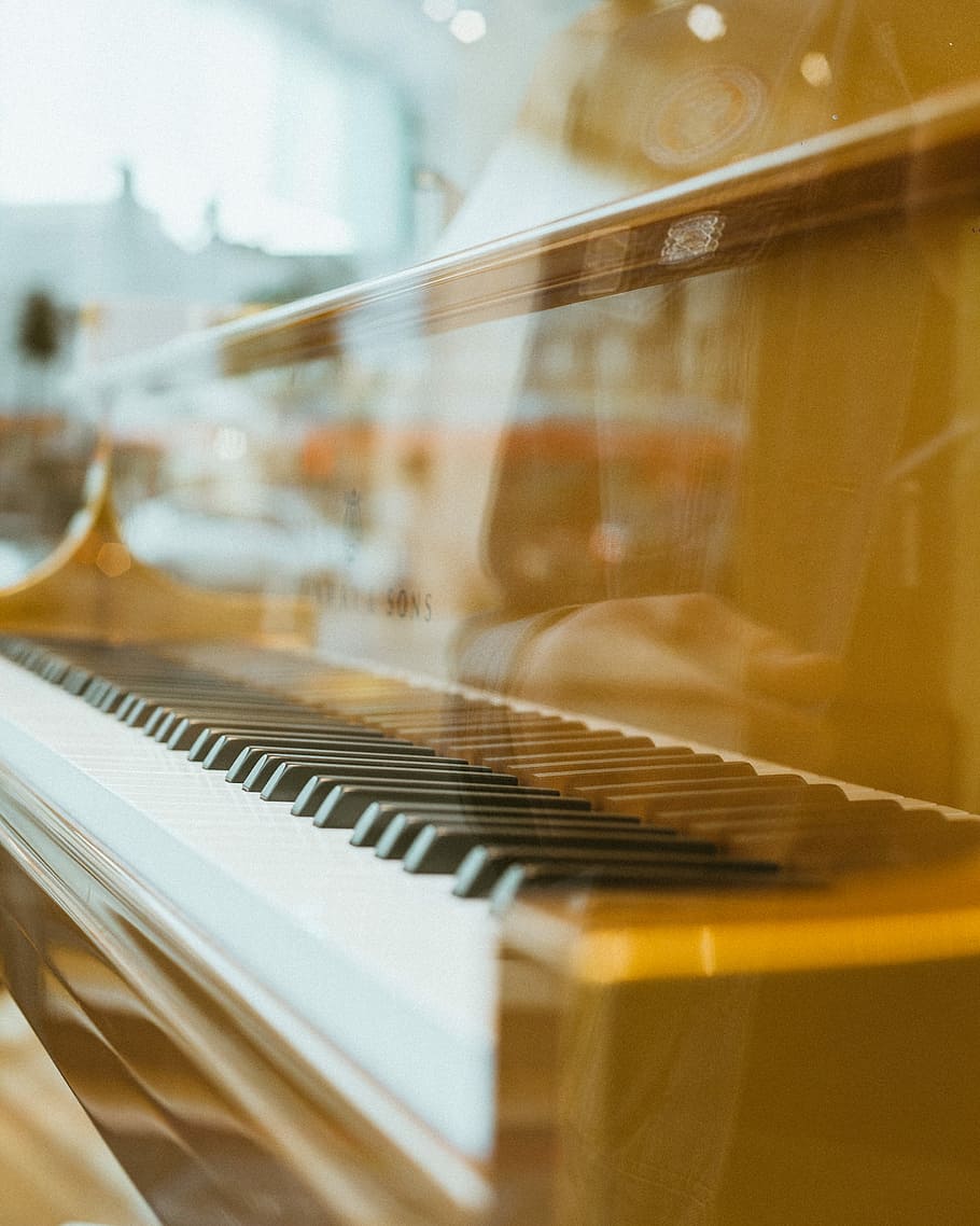 low-angle of brown piano, brown piano, keyboard, concert, play HD wallpaper