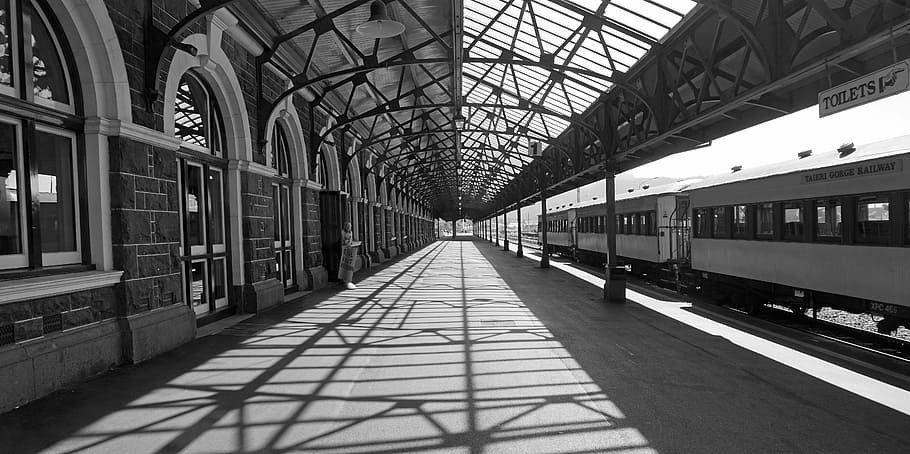 platform, dunedin, light, shadow, shadow play, new zealand HD wallpaper