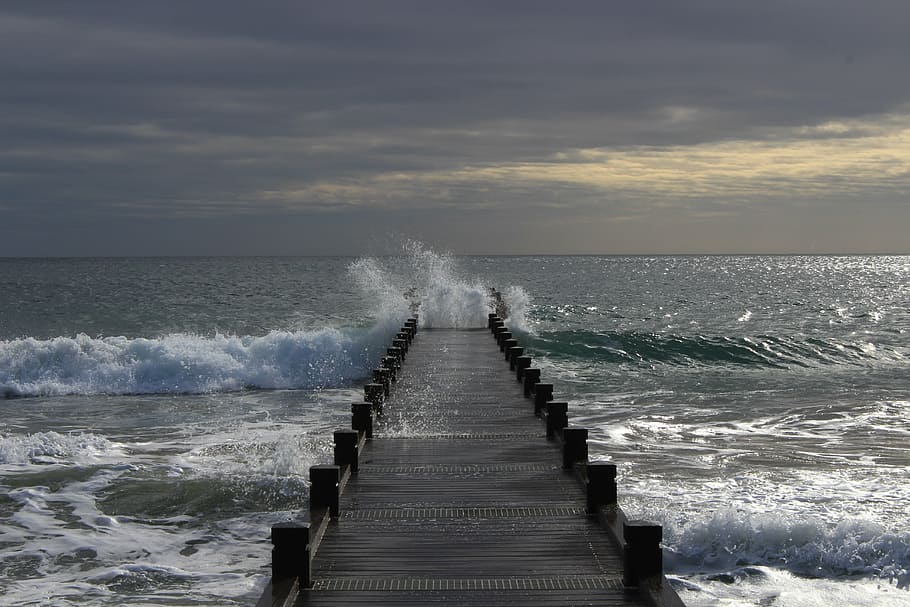 gray wooden dock, sea, wave, energy, beach, ocean, surfers, scum, HD wallpaper