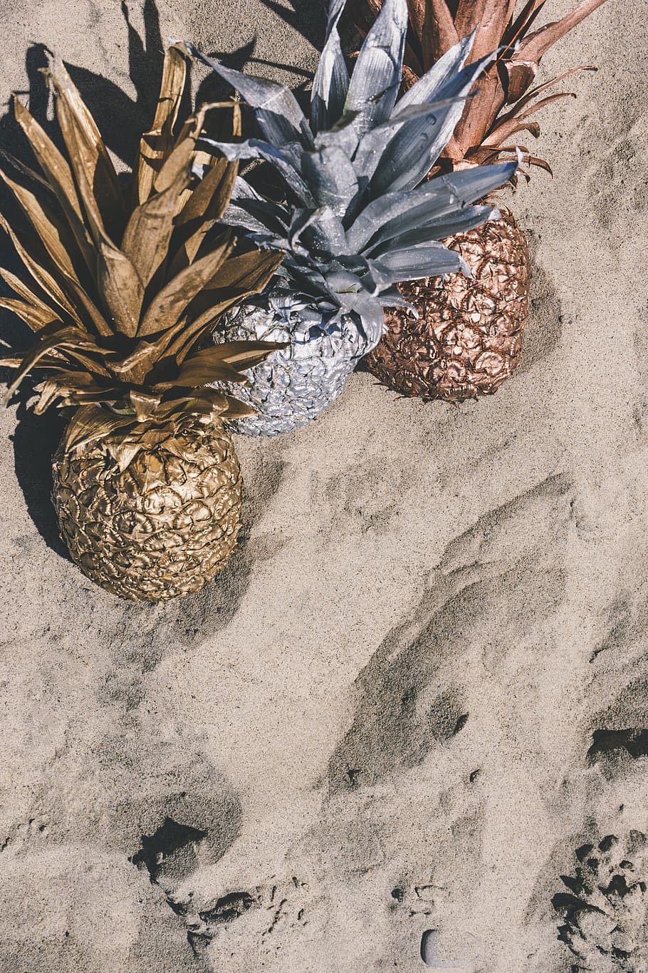 pineapple, dessert, appetizer, fruit, juice, crop, beach, ocean HD wallpaper