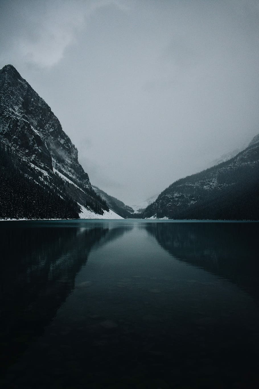 body of water near mountains photography, calm body of water near mountain HD wallpaper