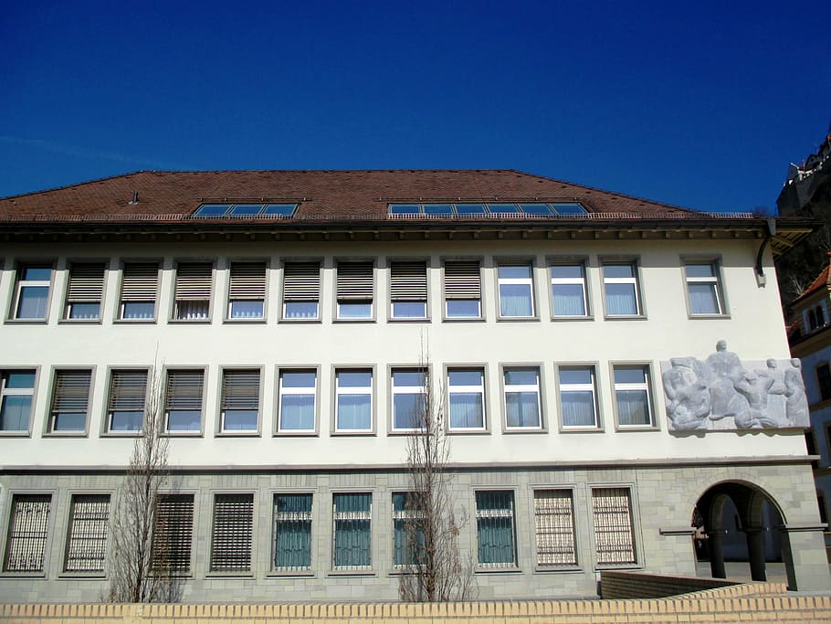architecture, building, arcades, facade, window, liechtensteinische landesbank HD wallpaper