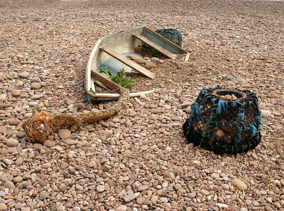 boot, stranded, old, dry, fish, wreck, beach, coast, jurassic coast HD wallpaper