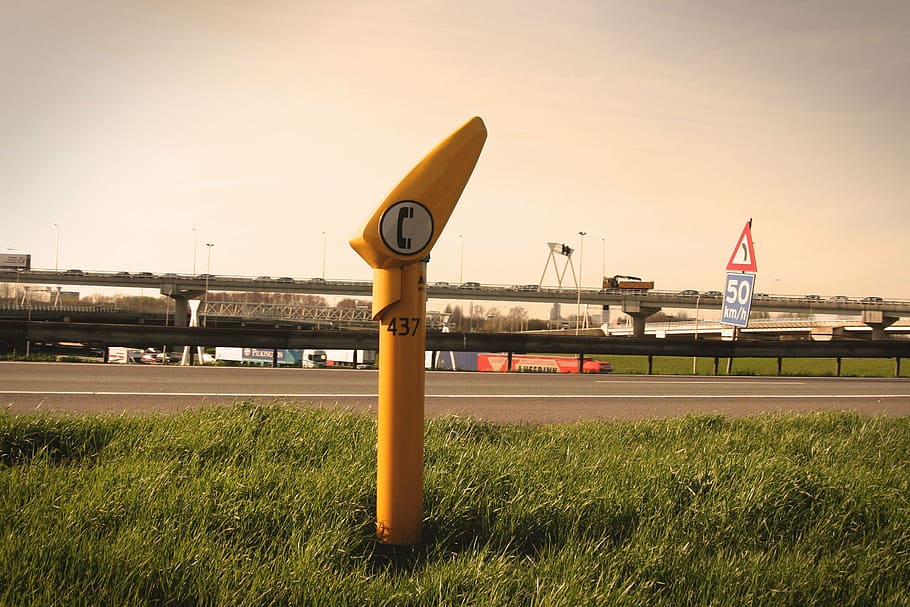 talk pole, highway, accident, help, car, grass, sky, architecture HD wallpaper