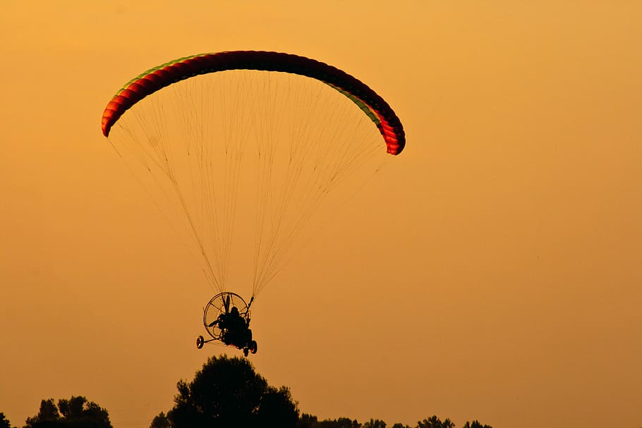 Paragliding, Paramotor, Sunset, motorsegler, landing, flying, HD wallpaper