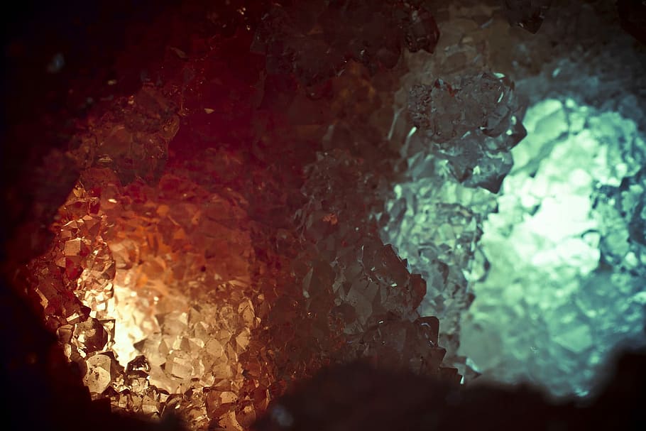 shallow focus of blue and red lights, crystal, cave, orange HD wallpaper