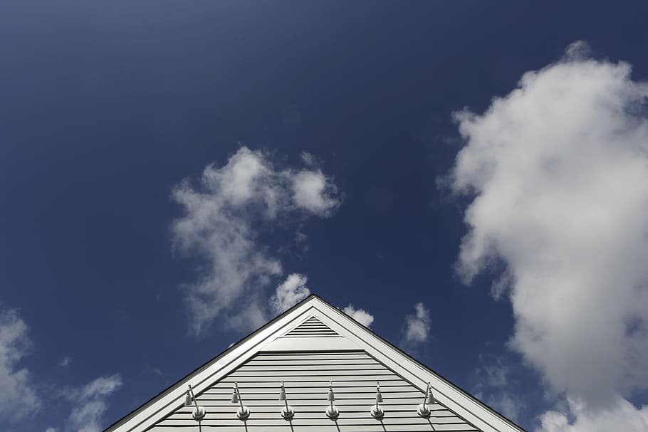worm's-eye view of white house, wooden, roof, cloudy, sky, blue HD wallpaper