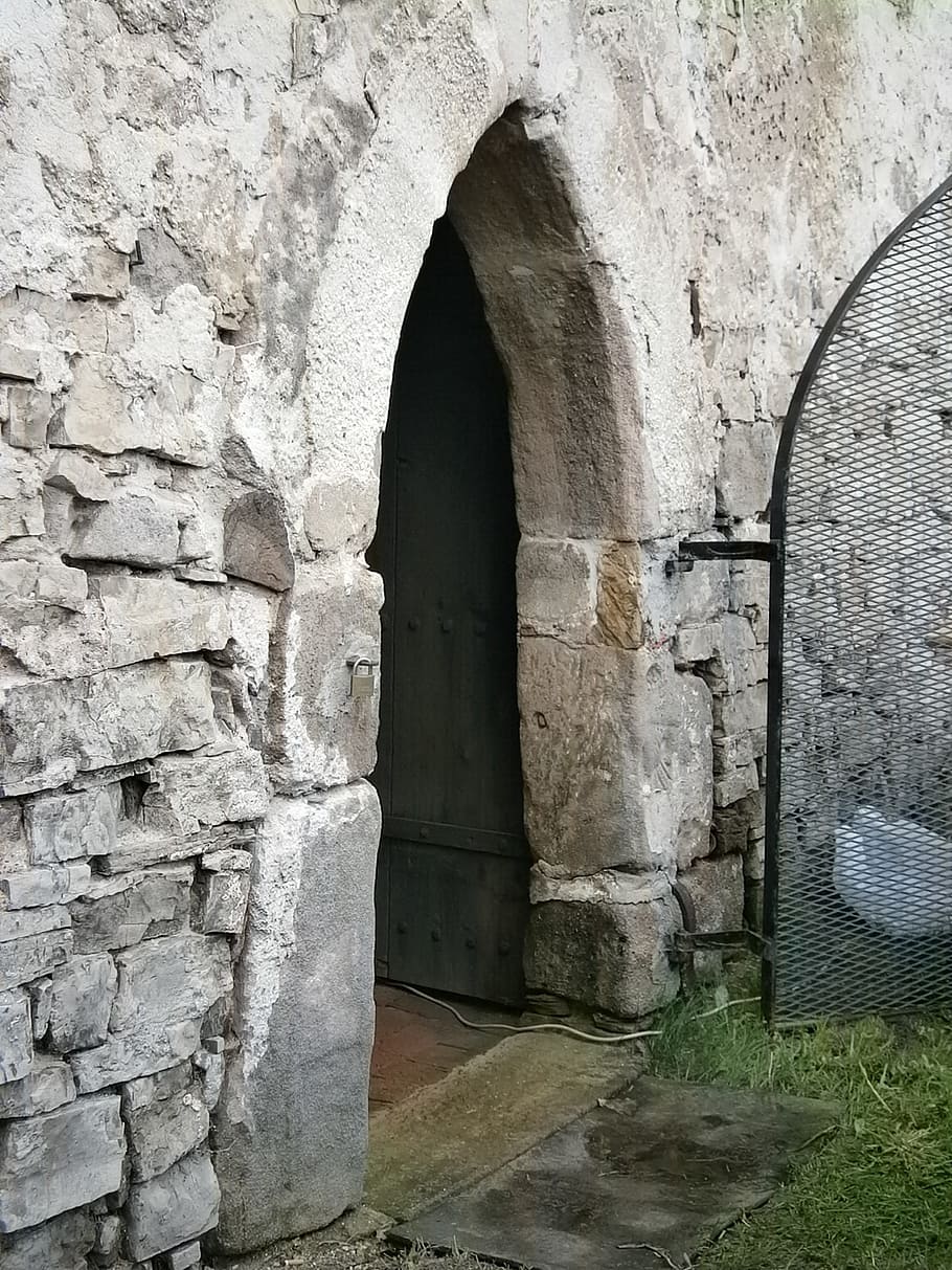 door, entry, stone, opening, grid, input, old, metal, religion HD wallpaper