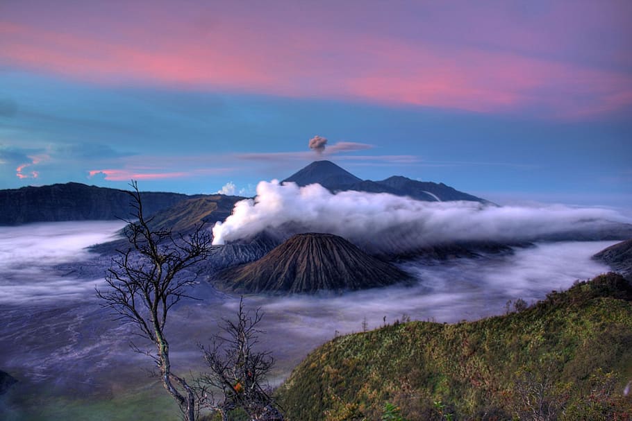 clouds, mountains, sky, cloud - sky, beauty in nature, scenics - nature HD wallpaper
