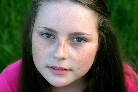 woman taking selfie, Freckle, Face, Portrait, Grass, freckle face HD wallpaper