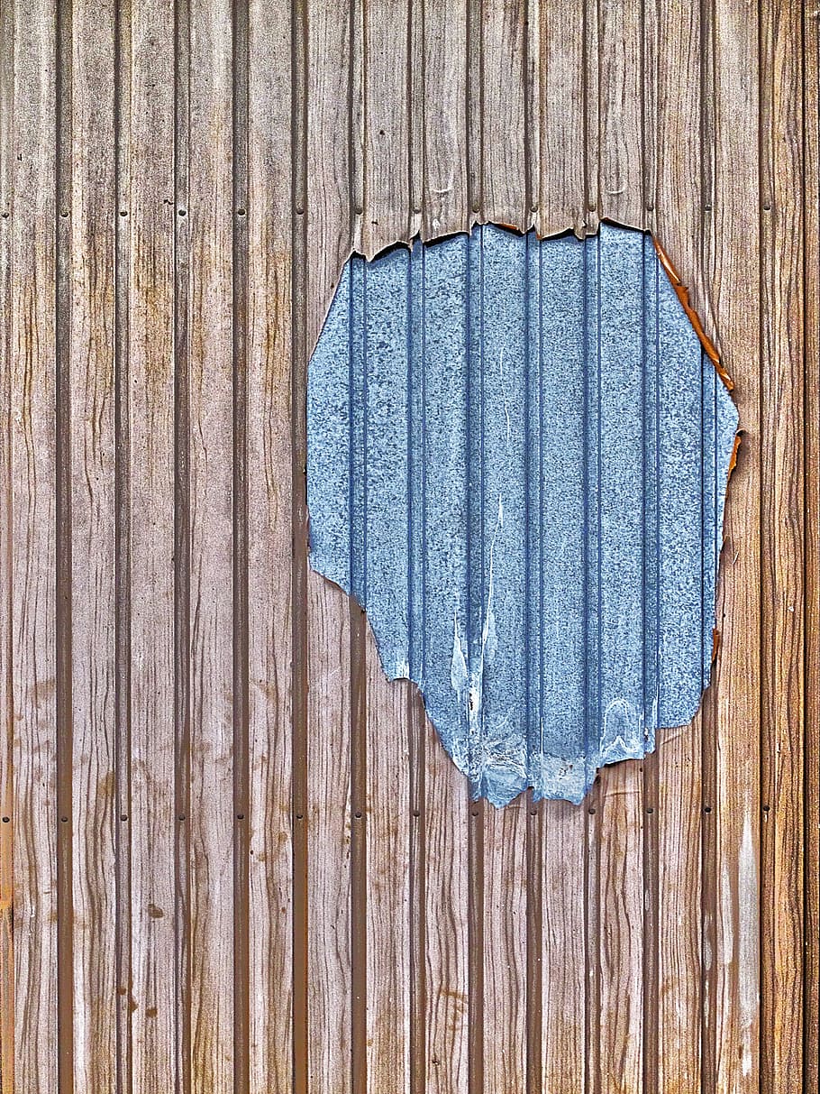 profile sheet, slide, hole, damaged, wood pattern, metal gate HD wallpaper