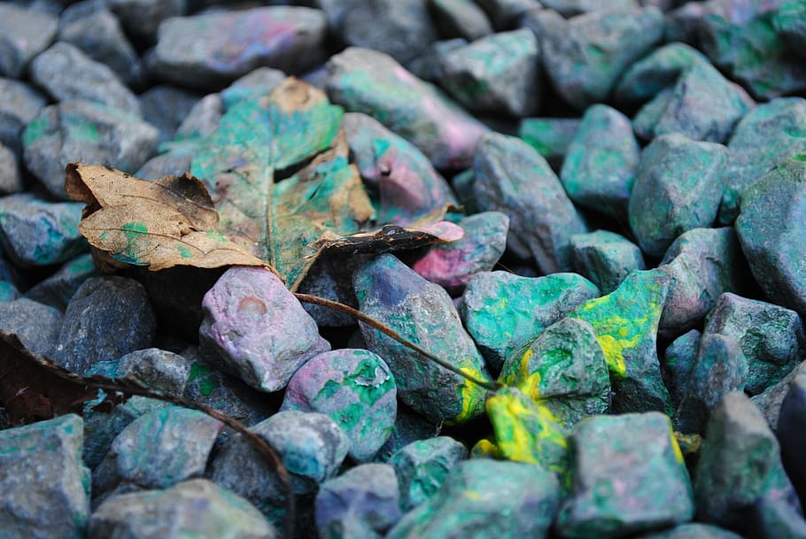 leaf, painting, pebbles, solid, rock, rock - object, no people HD wallpaper