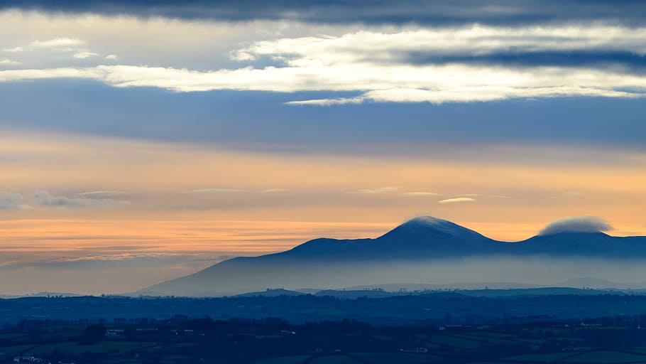 irish countryside, silhouette of mountain range in landscape photography HD wallpaper