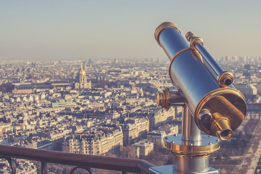 gold telescope, close, photography, gray, brass, front, buildings, HD wallpaper