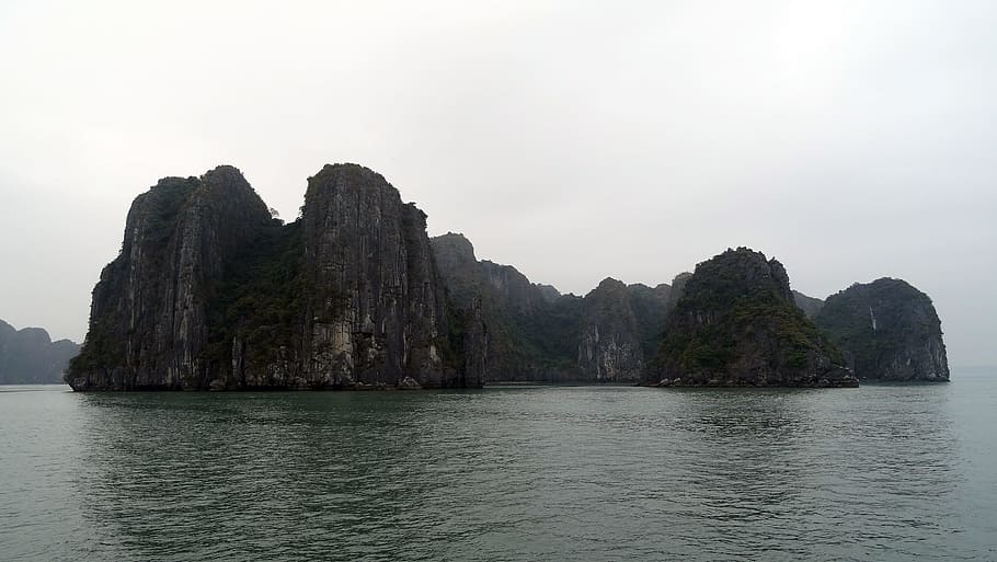 Halong Bay, Water, rock formations, grotten, nature, coast, HD wallpaper