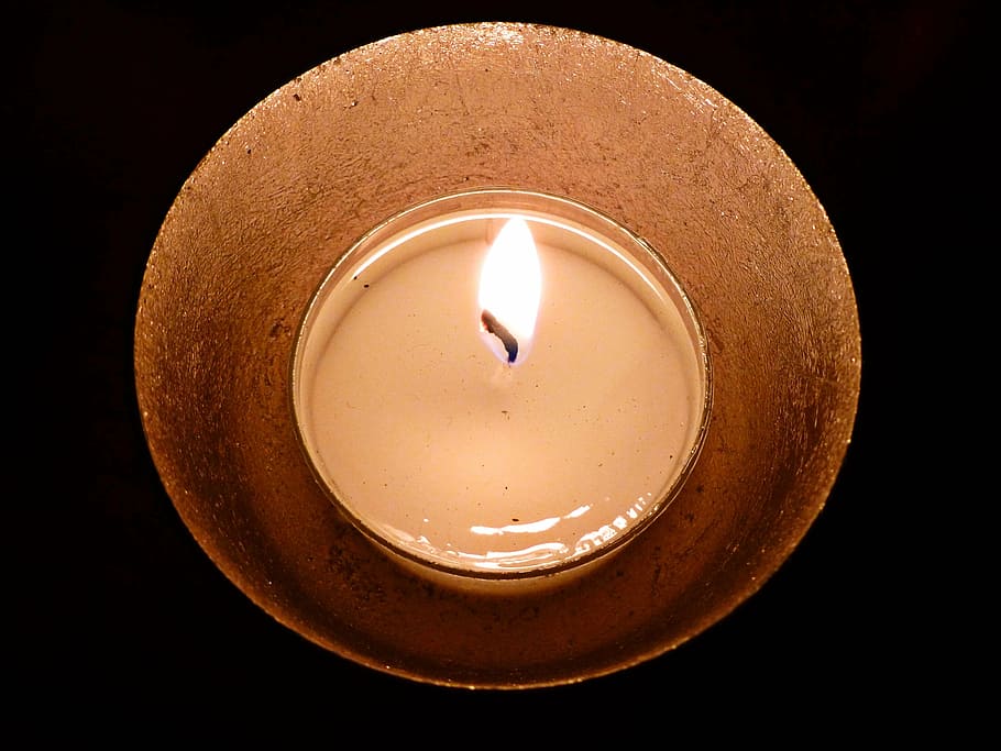 candlelight, tealight, flame, romantic, mood, darkness, burn HD wallpaper