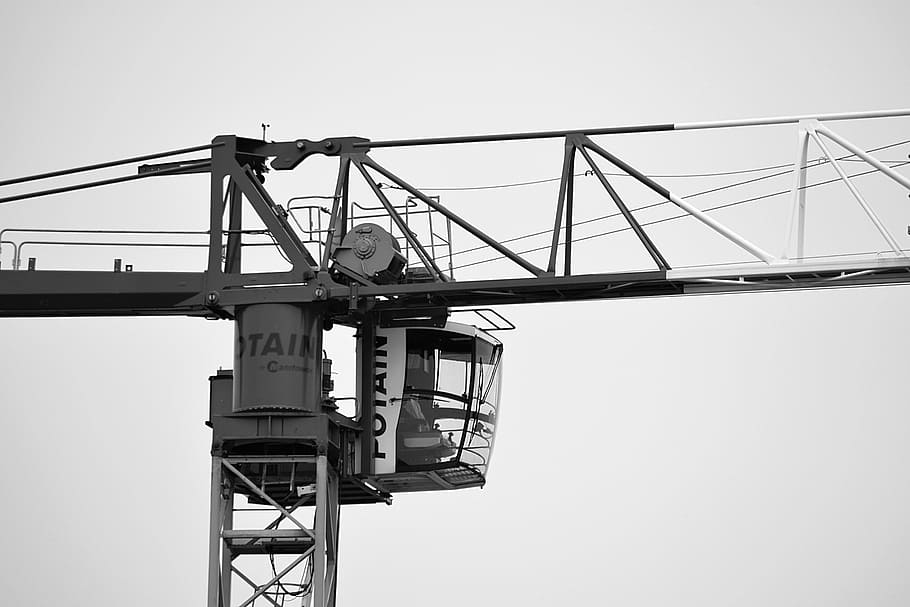 empty metal crane, work, site, gear, lifting, building, black and white HD wallpaper