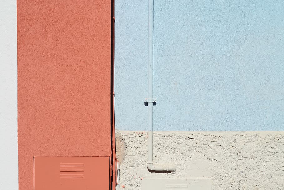 blue pipe on wall, blue and white painted wall, red, background HD wallpaper