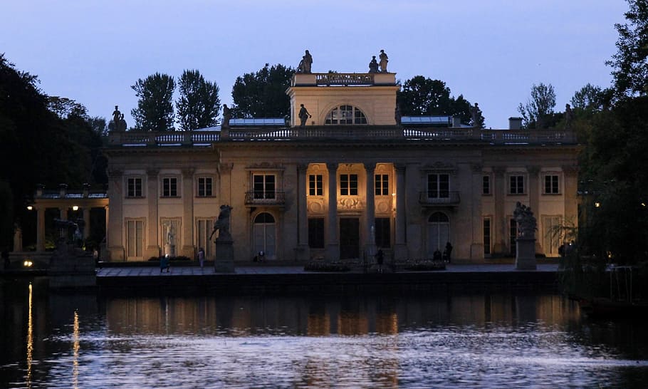 park, twilight, evening, spacer, the palace, warsaw, the backlight HD wallpaper