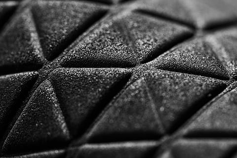 Black 3D Triangle Dark Abstract Pattern, black and white, bw HD wallpaper