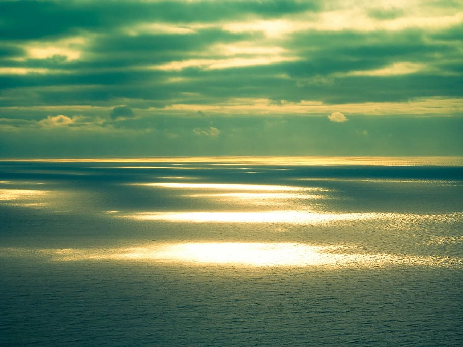 sea, clouds, rays, water, ocean, sky, sun, blue, nature, horizon HD wallpaper