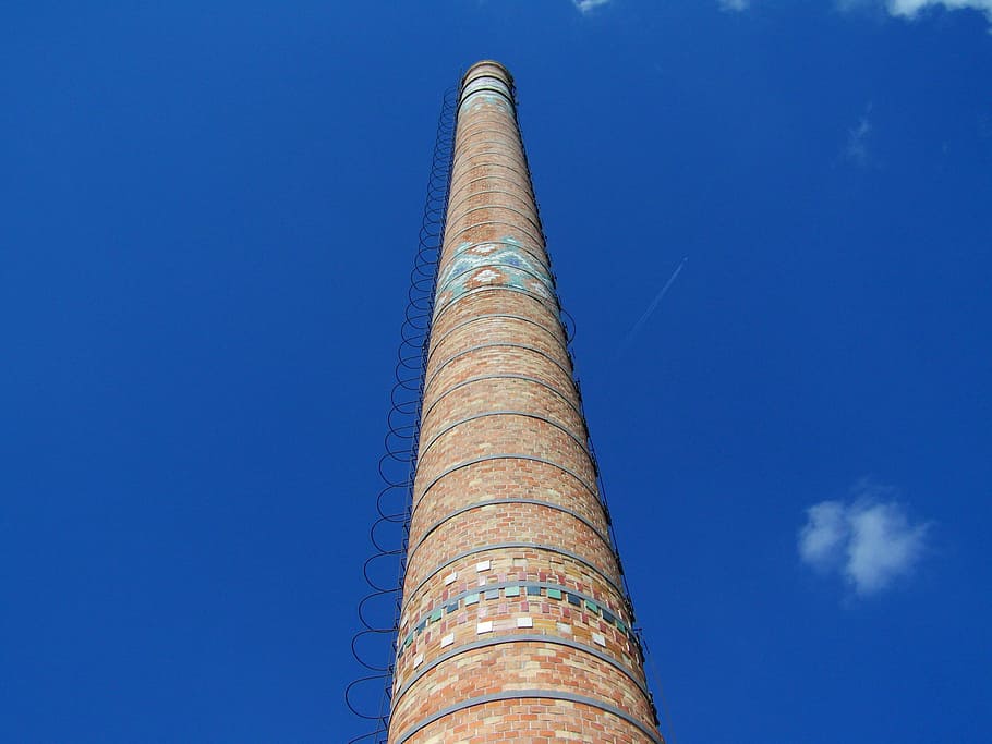 chimney, zsolnay factory, blue sky, architecture, low angle view HD wallpaper