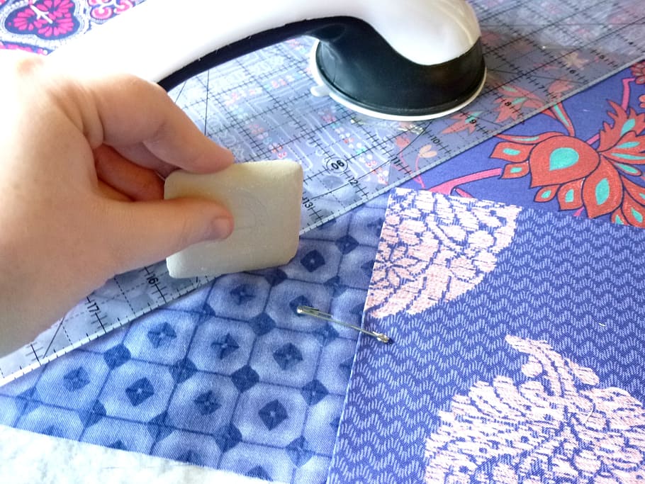 person holding white pad, quilting, patchwork, sewing, fabric HD wallpaper