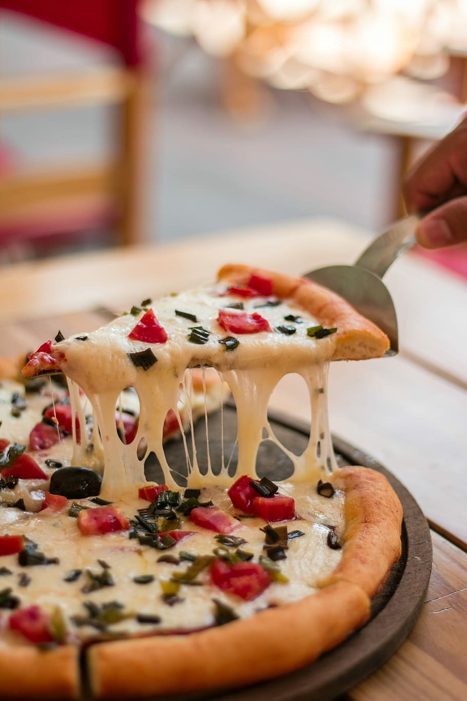round pizza, slice of pizza with cheese, food, food and drink HD wallpaper