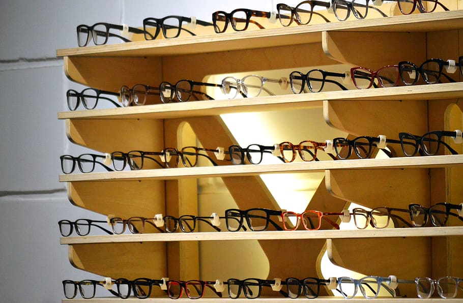 clear eyeglasses on brown wooden shelves, Store, optomotrist, HD wallpaper