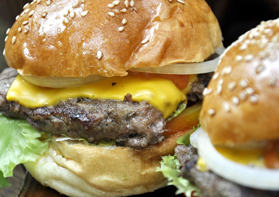 close-up photo cheeseburger, hamburger, meat, bun, sesame seeds HD wallpaper