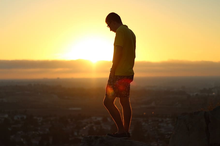 sunset, dusk, guy, man, people, shorts, polo shirt, shoes, sky HD wallpaper