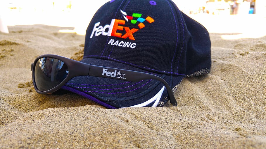 fedex, courier, safety, sun, beach, sea, holiday, summer, shoe