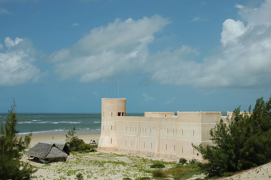 lamu, fort, beach, sand, sea, island, ocean, africa, exotic, HD wallpaper