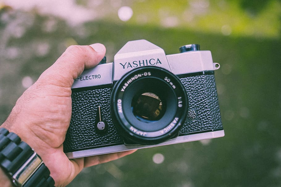 person holding Yashica film camera, vintage, photography, photographer, HD wallpaper