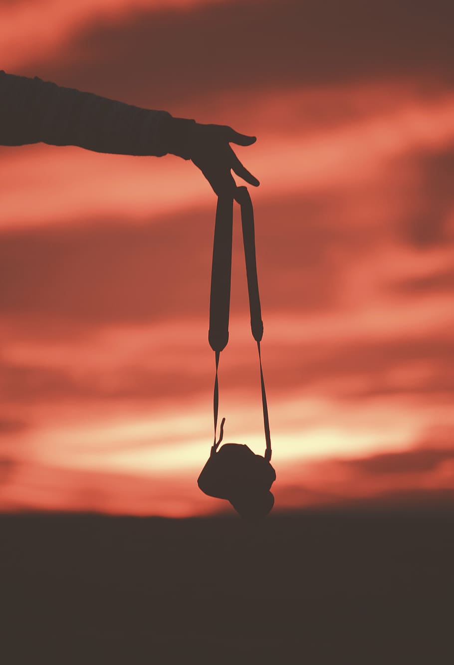 silhouette photo of person holding camera, sunset, sky, accessory HD wallpaper