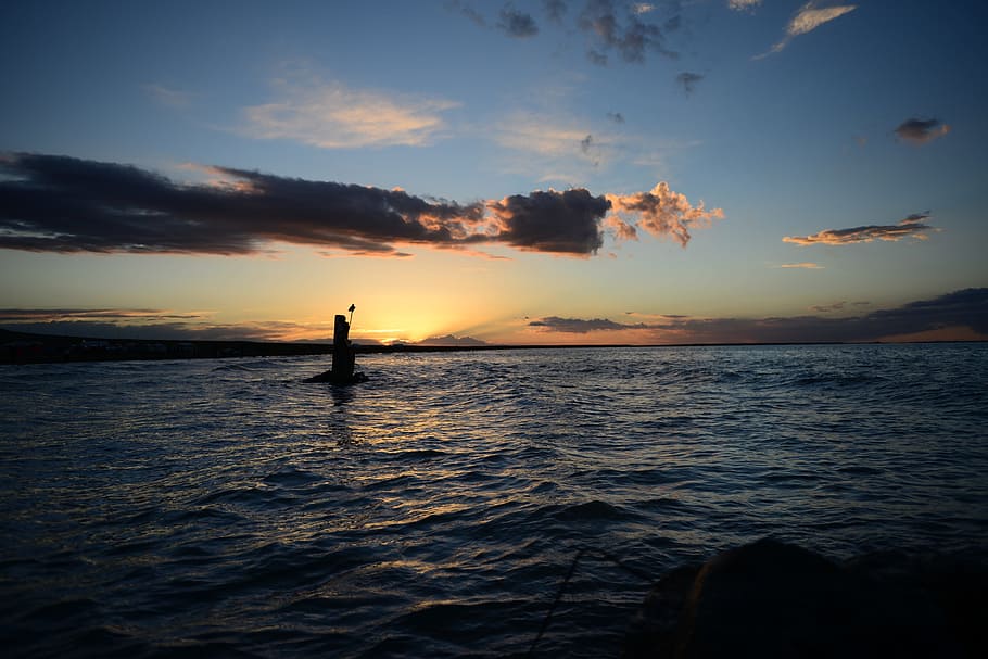Sunset, Qinghai Lake, Light, sea, silhouette, horizon over water HD wallpaper