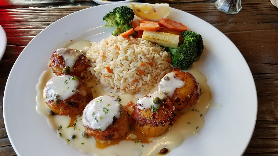 scallops, dinner, rice, pilaf, seafood, meal, restaurant, dish HD wallpaper