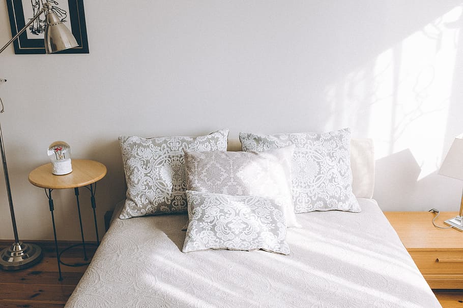 Made bed and light, other, bedroom, indoors, domestic Room, hotel HD wallpaper