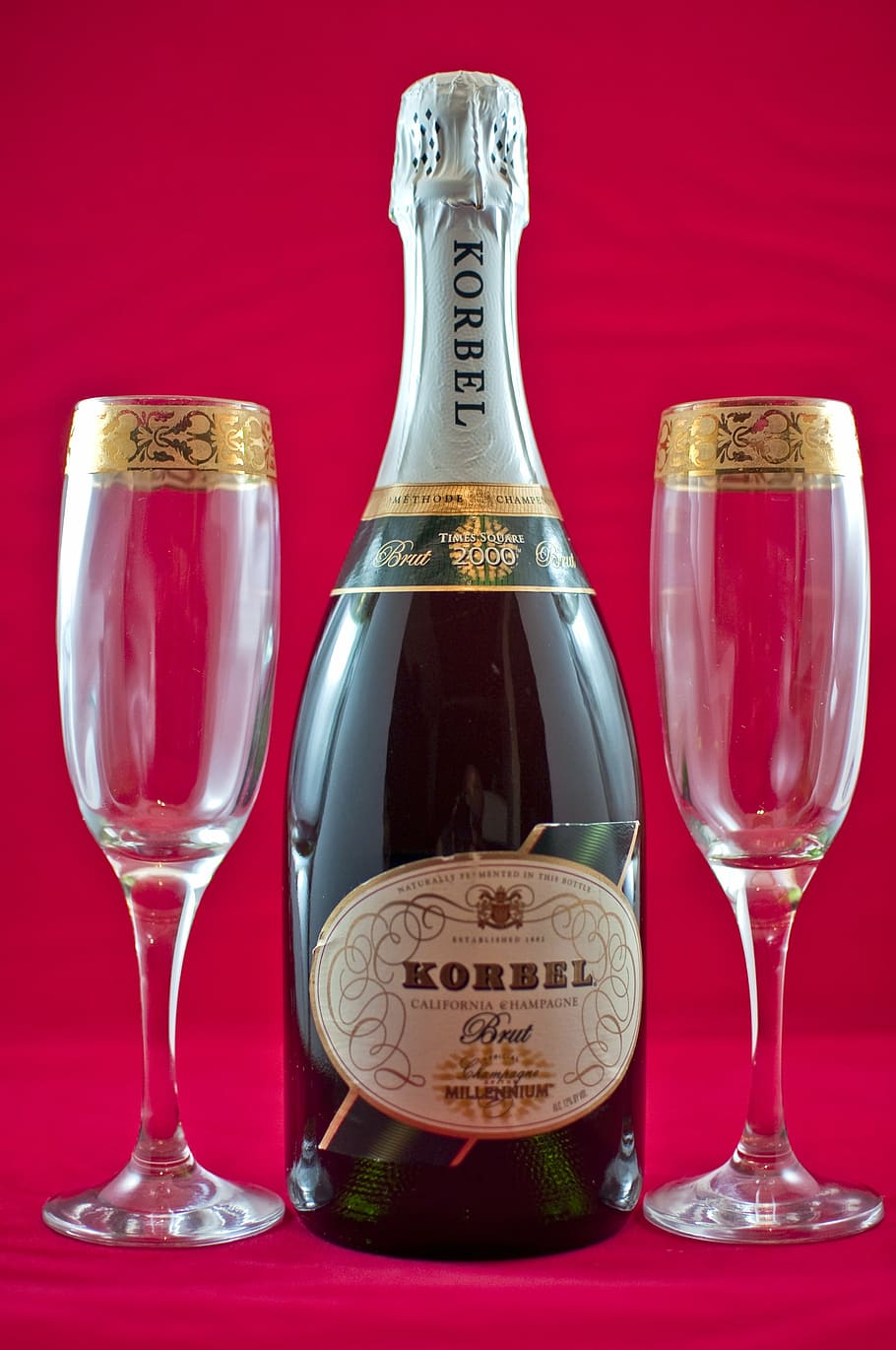 champagne, celebration, bubbly, glass, alcohol, refreshment HD wallpaper