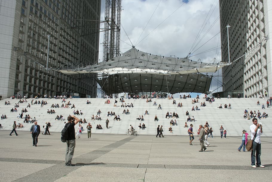 paris, défense, cube, mogern architecture, the landmark, crowd HD wallpaper