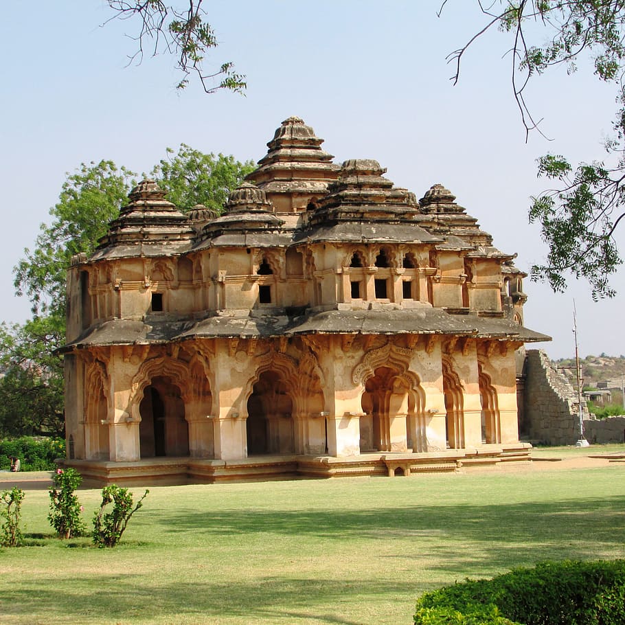 brown temple with trees on the side, lotus mahal, hampi, hospet, HD wallpaper