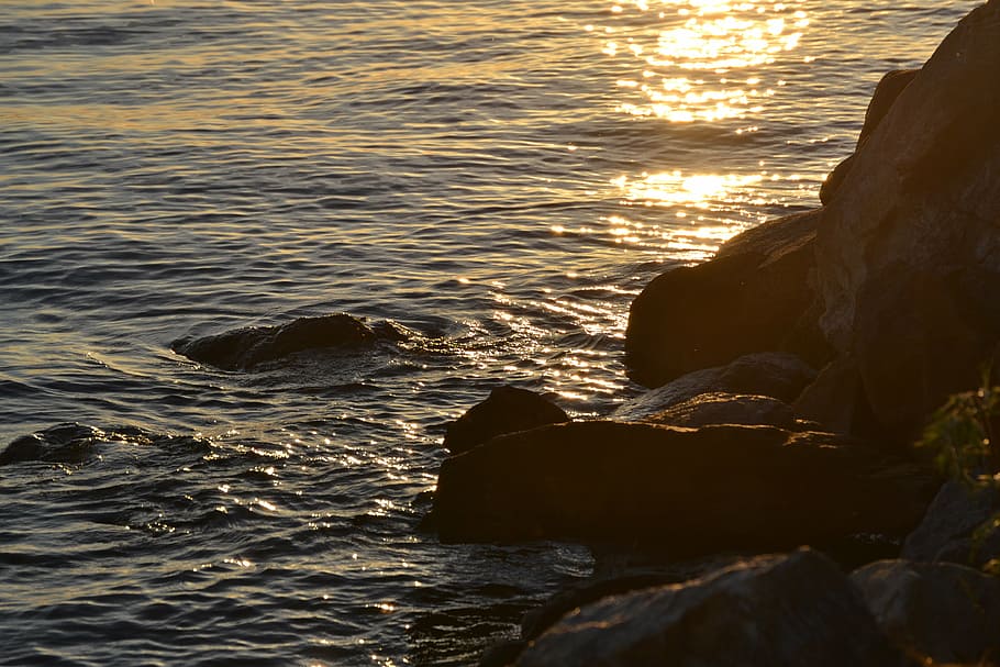 lake, rock, sunset, water, rock - object, solid, sea, beauty in nature HD wallpaper