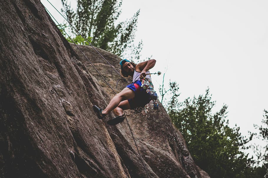man mountain climbing during daytime, man on rappelling, rock HD wallpaper