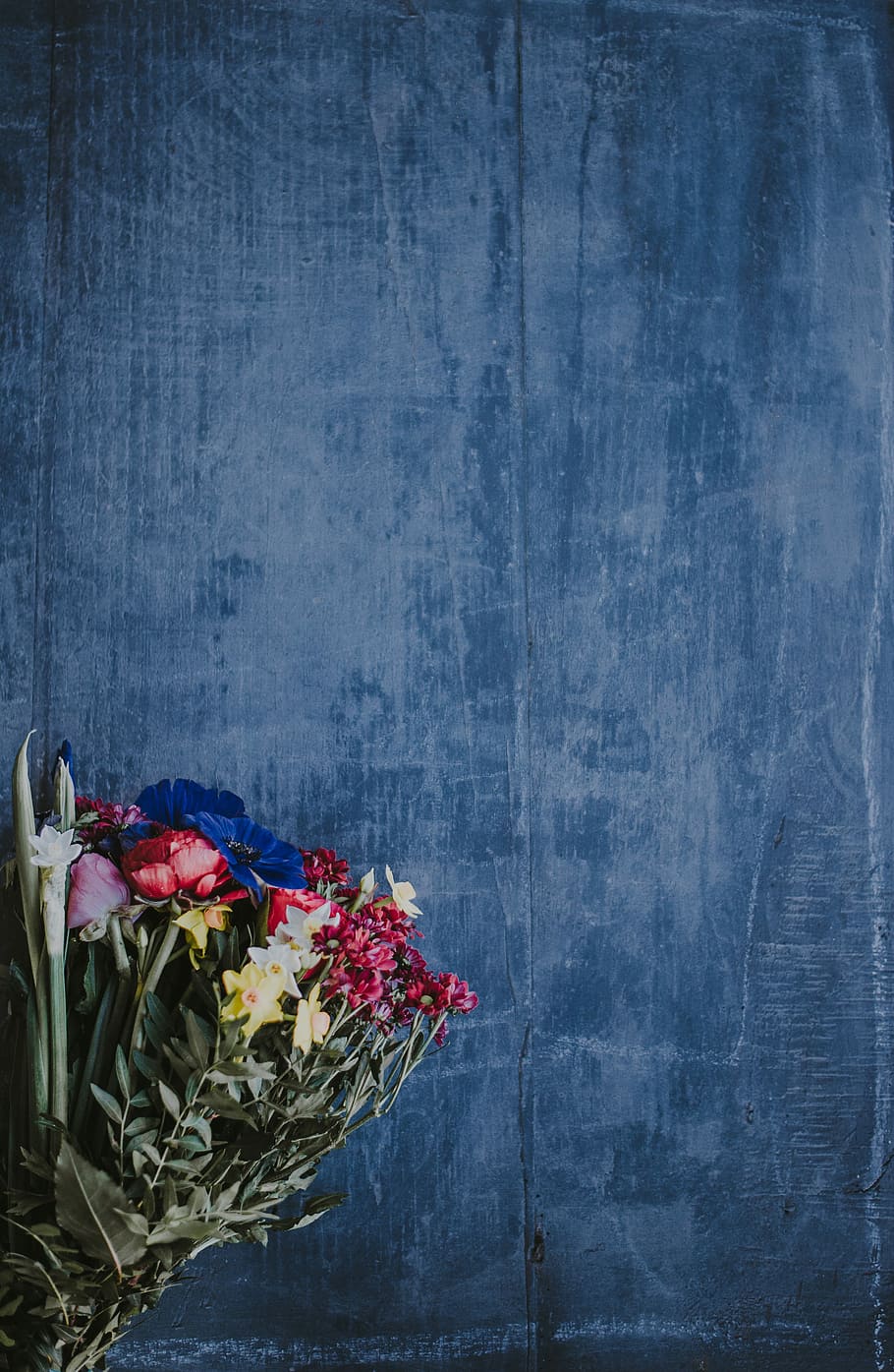 gray and red flower bouquet, toppled over flower bouquet, texture HD wallpaper