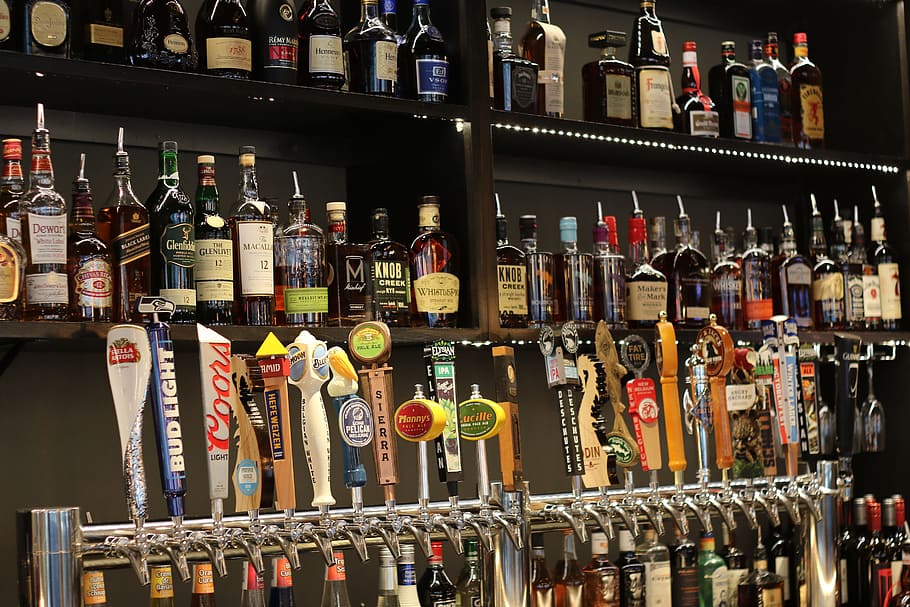 big, open, bar, choice, large group of objects, variation, bottle HD wallpaper